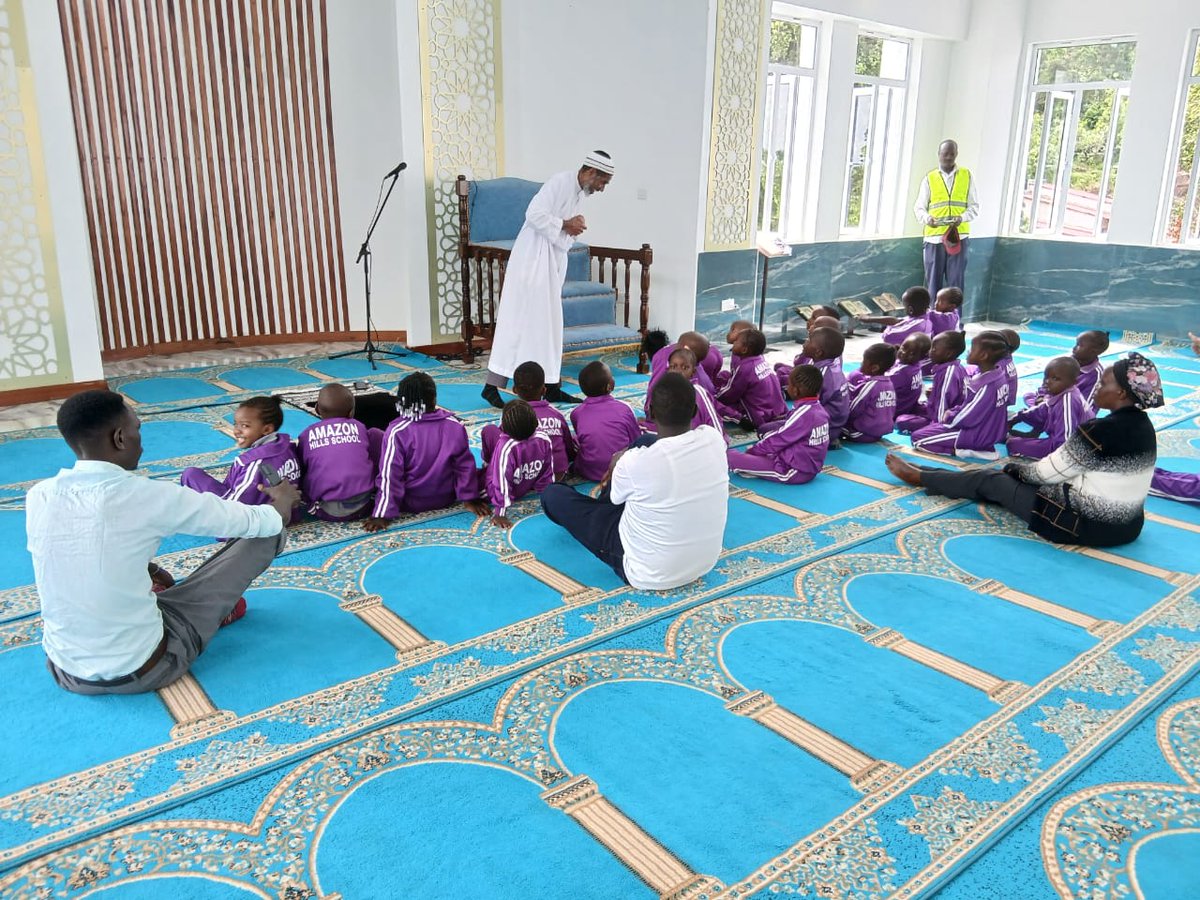 BondeniValley's tweet photo. Grade 1 students of Amazon Hills Academy, Kabarnet visit at @Kabarnet_Jamia for an educational trip. They learned about Islam, toured the mosque, madrasa, &amp; community spaces, with interactive Q&amp;A session with Imam Said. A great step towards #interfaith understanding.

#Education https://t.co/OZxYES1whA