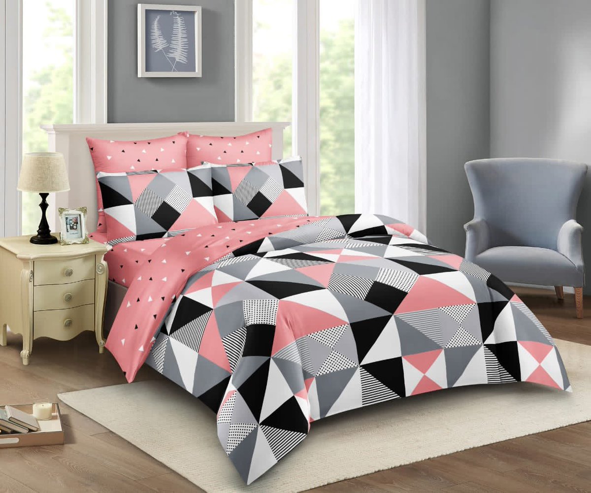 PamelaBeddings's tweet photo. New 10pcs duvets 
2 pillowcases 
2 bedsheets 
2 cushions 
2 curtains 
1 pair of sandals 
1 neck roll 
And a duvet
Price : 260k 
Contact:0789185642 https://t.co/SEoMduRi1m