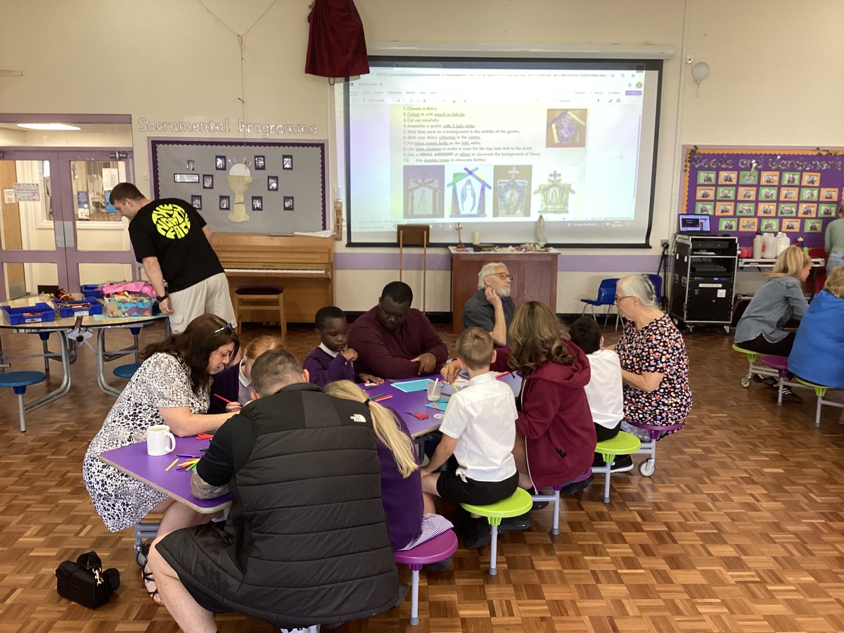 ROMCATSMM's tweet photo. Y3 &amp; their families made some beautiful Marian Grottos this morning to commemorate the month of Our Lady. We will proudly place them on the altar in assembly. Thank you all for coming &amp; sharing this wonderful craft session with us. @SalfordDiocese  @RomeroCAT1 https://t.co/51asXPdRGc