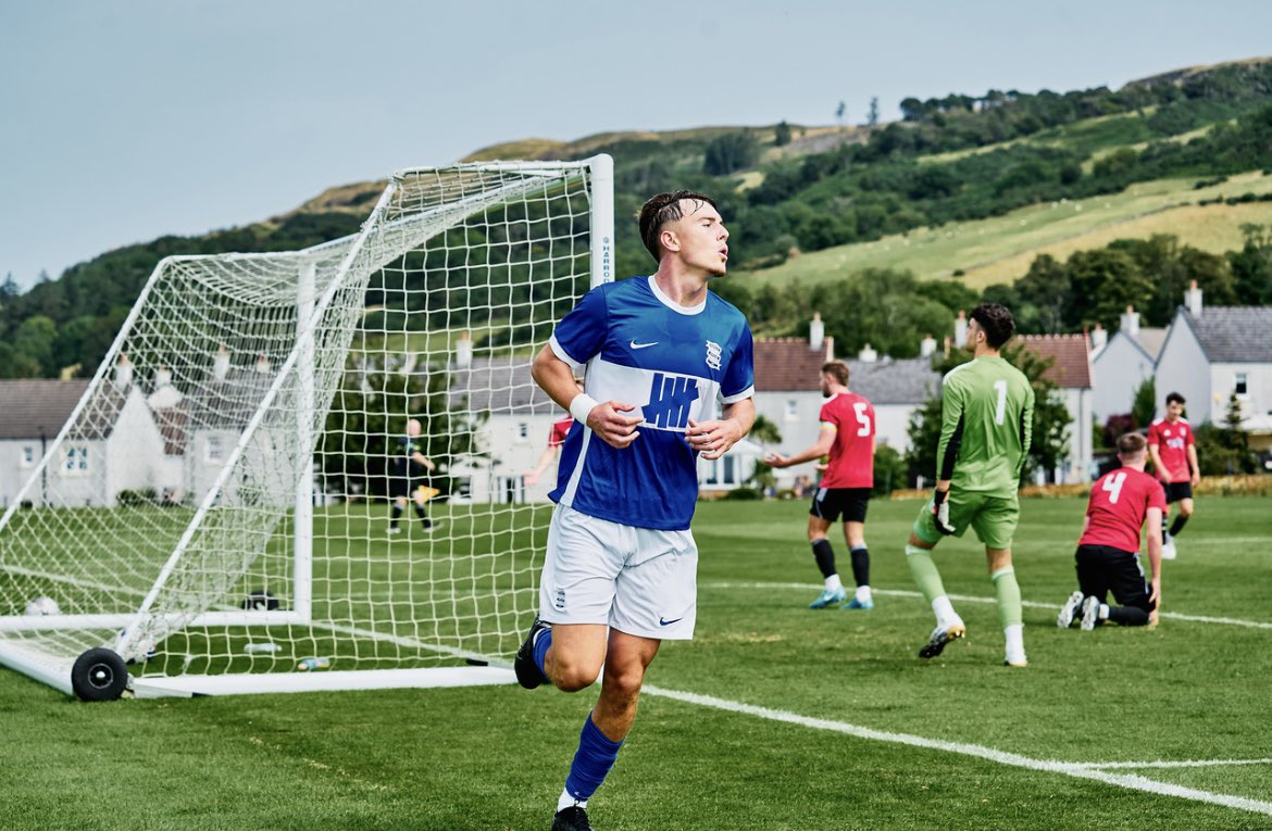 Benberesford_'s tweet photo. After five unforgettable years, it’s time for me to say goodbye to Birmingham City. I’m incredibly grateful for everyone I have met along the way. Birmingham City will always have a place in my heart, but it’s time to move on and see what the future holds …💙 https://t.co/82CEYzJ0Sn