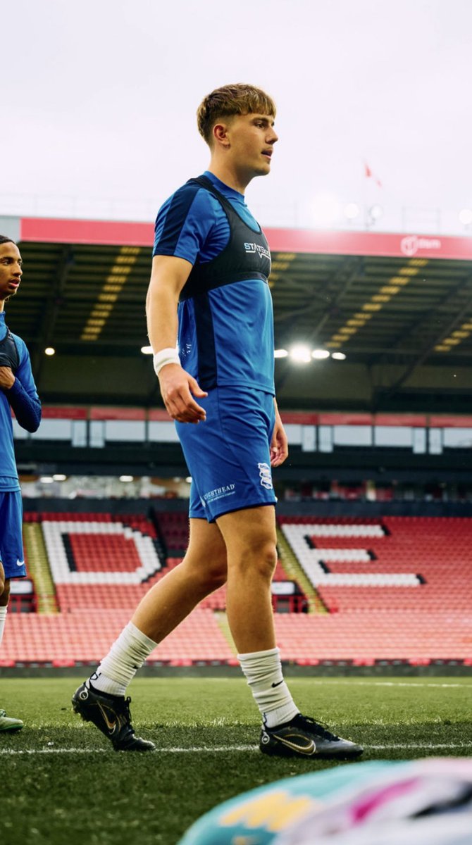 Benberesford_'s tweet photo. After five unforgettable years, it’s time for me to say goodbye to Birmingham City. I’m incredibly grateful for everyone I have met along the way. Birmingham City will always have a place in my heart, but it’s time to move on and see what the future holds …💙 https://t.co/82CEYzJ0Sn