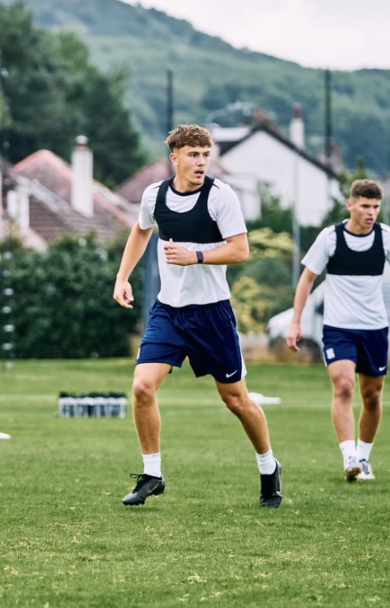 Benberesford_'s tweet photo. After five unforgettable years, it’s time for me to say goodbye to Birmingham City. I’m incredibly grateful for everyone I have met along the way. Birmingham City will always have a place in my heart, but it’s time to move on and see what the future holds …💙 https://t.co/82CEYzJ0Sn