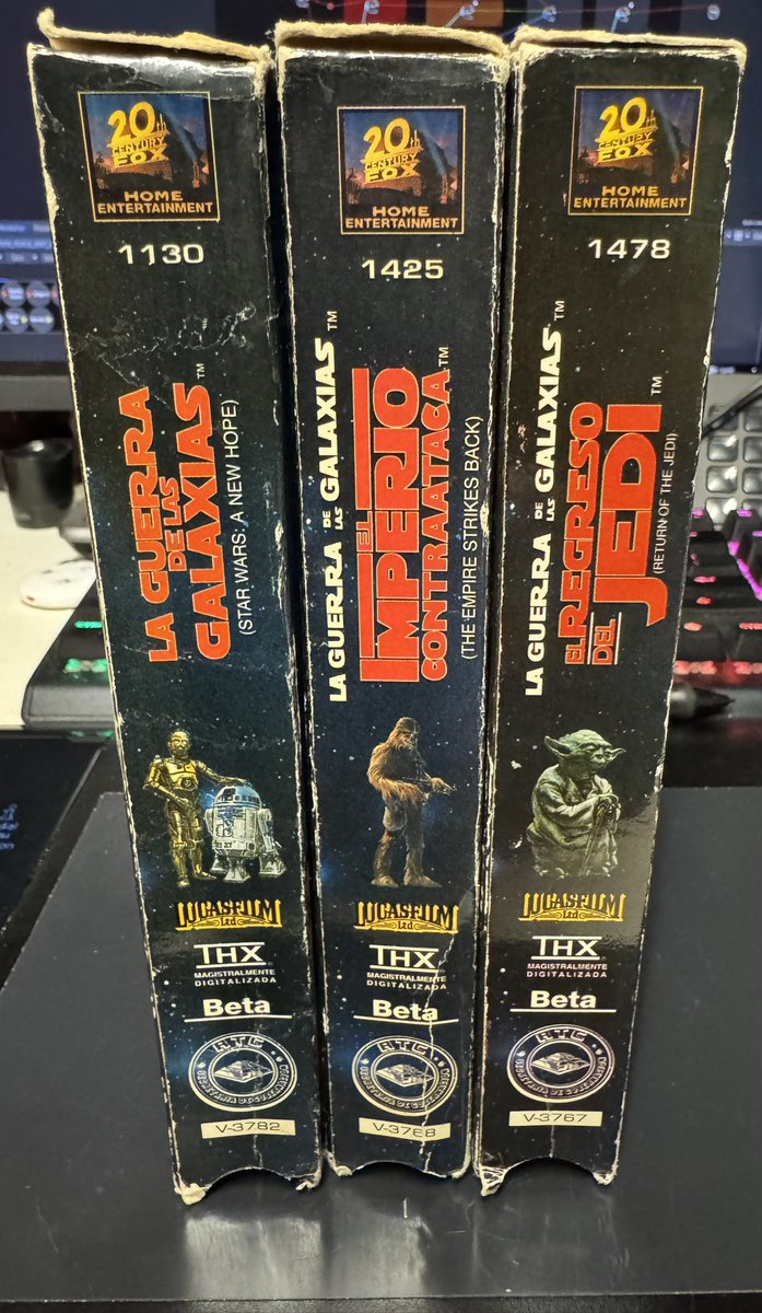 Star Wars home video saga
Chaque jour une édition random de la saga
J3
1995 Trilogie THX Mexico Betamax 

#starwars
#empirestrikesback
#returnofthejedi
#physicalmedia
#homevideo
#thx 
#betamax