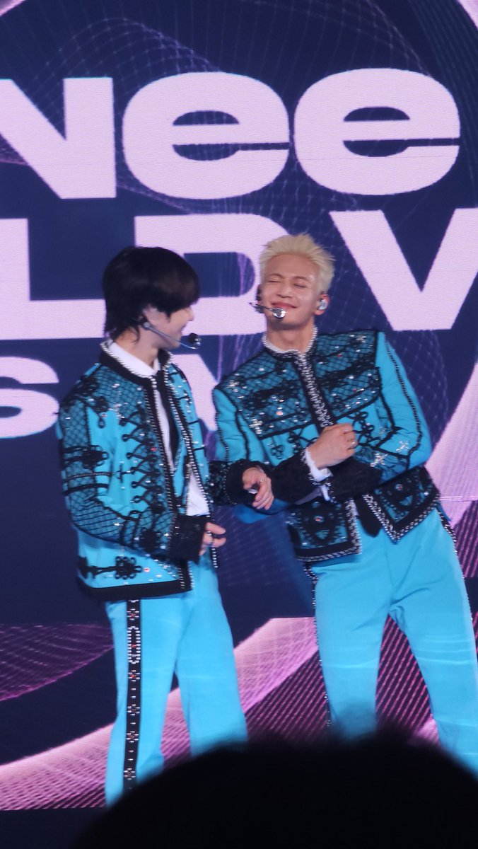 lovein_tm's tweet photo. 투민 둘이 연애해 https://t.co/VJclPDxOjP