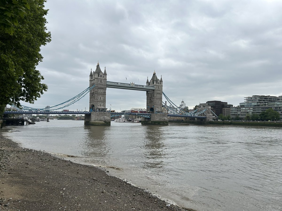 kbanhamphysio's tweet photo. Excited to be in London for the #FallsTech conference. Whistlestop sightseeing yesterday π€£ https://t.co/wKeByUvkVA