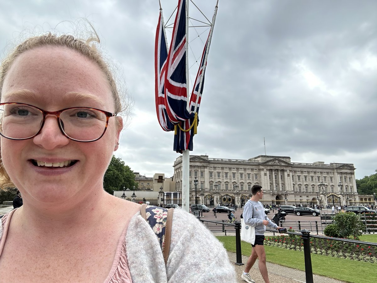 kbanhamphysio's tweet photo. Excited to be in London for the #FallsTech conference. Whistlestop sightseeing yesterday π€£ https://t.co/wKeByUvkVA