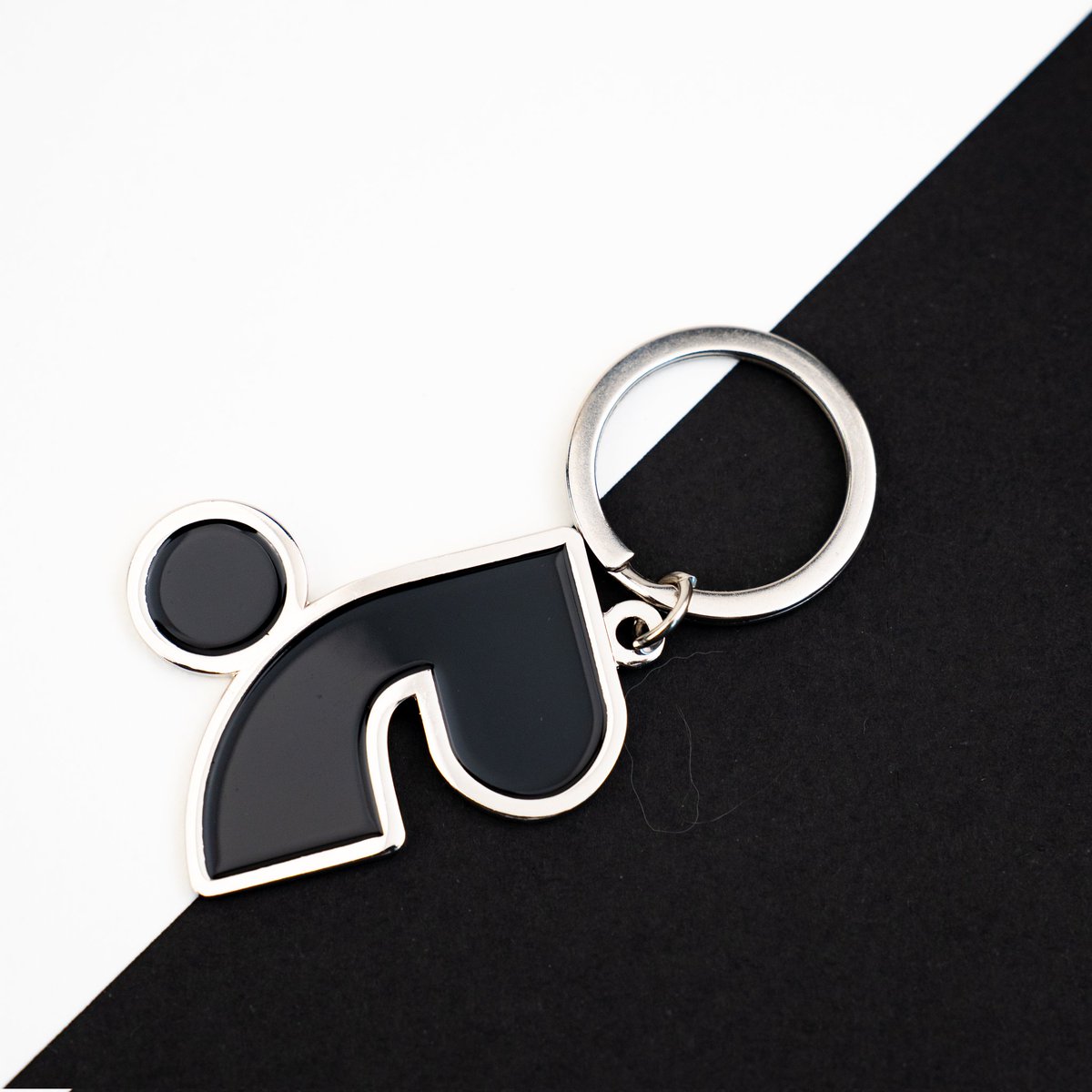 MarkMa___'s tweet image. Custom metal keychain #metalkeychain #keychains