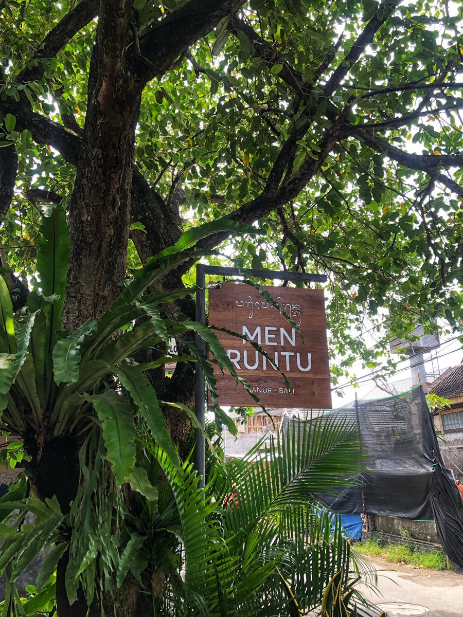 WARUNG MEN RUNTU SANUR😋
#foodgalery #balifood #kulinerbali #balilife #foodporn #foodgasm #ilovebali #trending2025 #viral2025