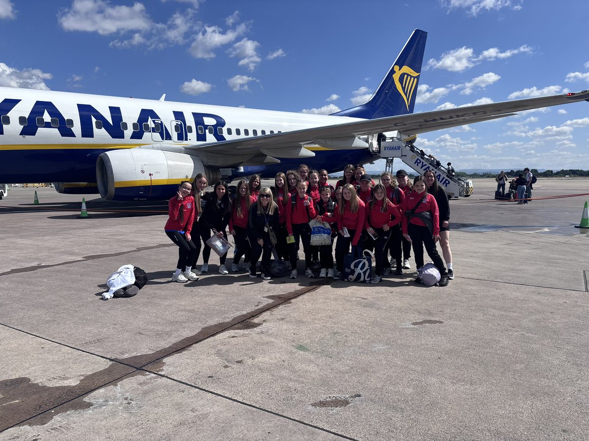 PenkethHighPE's tweet photo. Penketh on Tour ⚽️🏐 #Belgium #football #netball https://t.co/3dzzg4sr2F