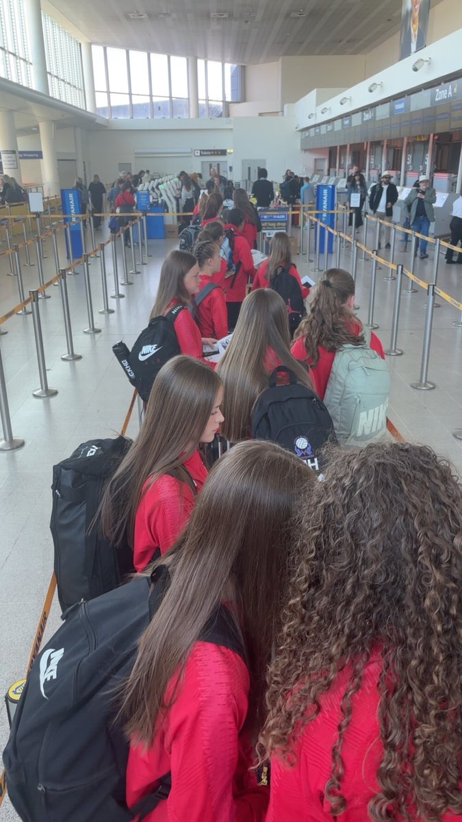 PenkethHighPE's tweet photo. Penketh on Tour ⚽️🏐 #Belgium #football #netball https://t.co/3dzzg4sr2F