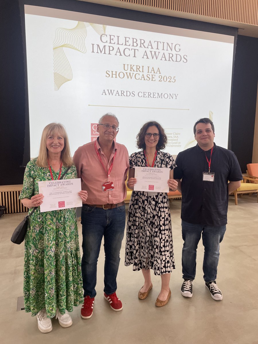 WARC_Cardiff's tweet image. We were thrilled to win 'Outstanding International Impact' from @cardiffuni for our autism-awareness film The Birthday Party. It's been used in 23 countries.
It was created in collaboration with @NDTeamWales, who joined us on the day! See the film here: bit.ly/43jt8b2