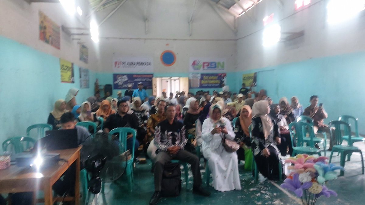 #TppKawalBadanHukumKdmp 

Setelah musyawarah Desa khusus Pembentukan KDMP dan akta notaris, serta TPP mengawalKDMP untuk proses mendapatkan badan hukum
#TppKawalBadanHukumKdmp 
<a href="/prabowo/">Prabowo Subianto</a> 
<a href="/YandriSusanto27/">Yandri Susanto</a> 
<a href="/ArizaPatria/">Ariza Patria</a> 
<a href="/taufikmadjid71/">IG : taufik.madjid</a> 
<a href="/bpsdmkemendesa/">Bpsdm Kemendesa</a> 
<a href="/desapenusantara/">desapesonanusantara</a>