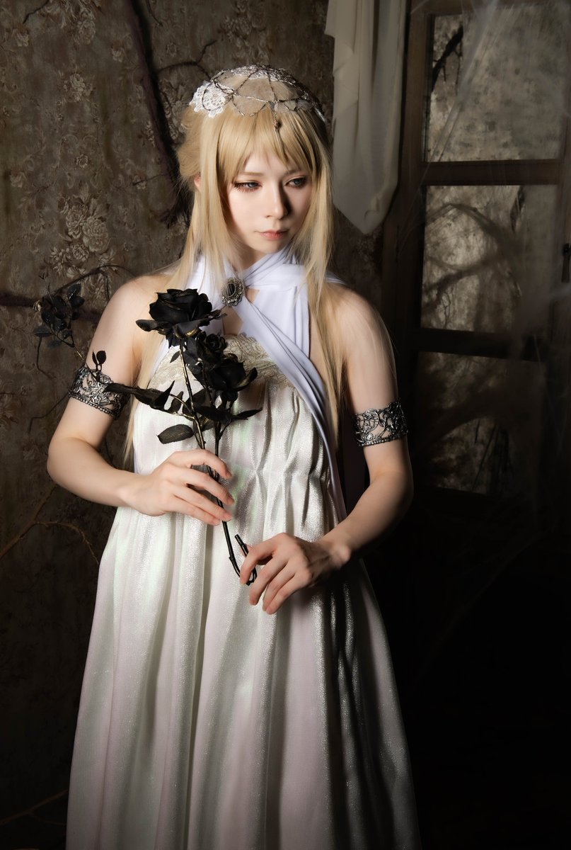 【コスプレ】

死衾の乙女、フィア
Fia, Deathbed Companion

📸 <a href="/NURESEN_2/">NURESEN</a>
#cosplay  #ELDENRING