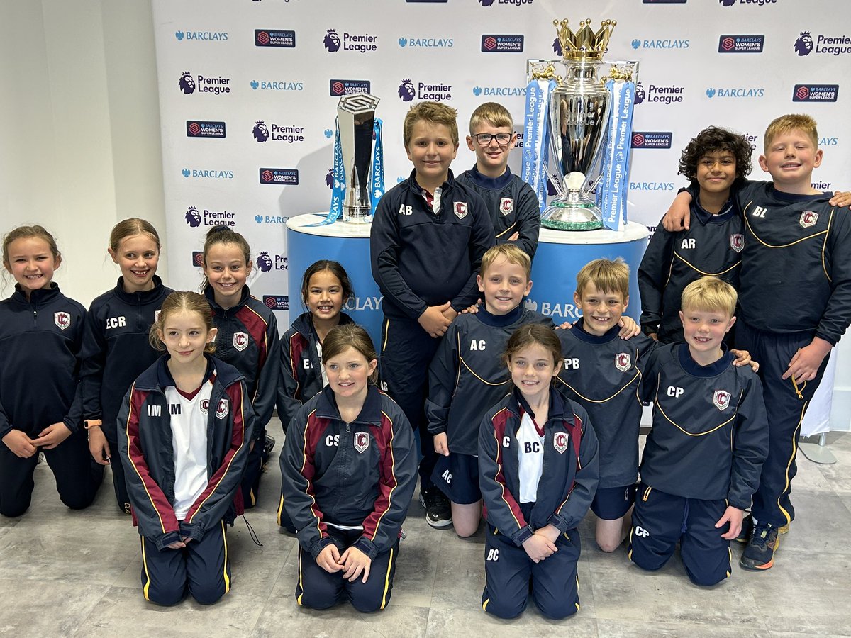 CCJuniorY4's tweet photo. Some of the children in #CCJYear4 were lucky enough to be able to see the @premierleague and @BarclaysWSL trophy. Kindly organised by a parent, the children were very excited! 
#CCJuniors #CCPE #CCDiscovery https://t.co/3HXY3nDMS6