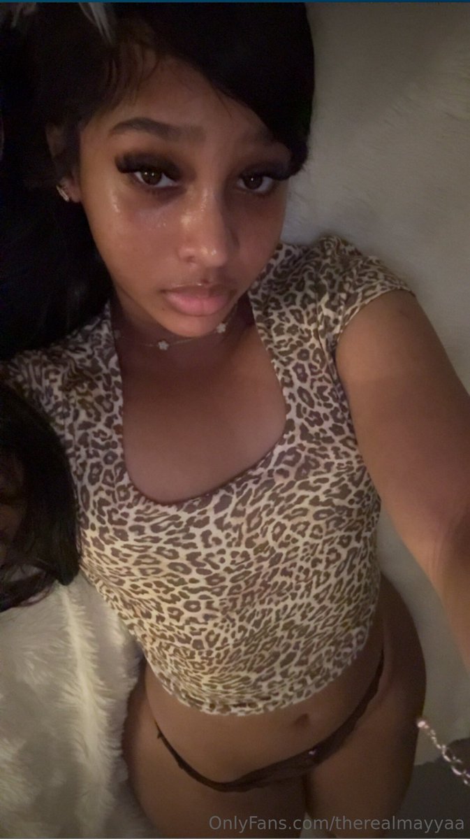 Funfanleakes69's tweet photo. @ValexRead Cum on my face ? Dm me https://t.co/eqbZYFwULI