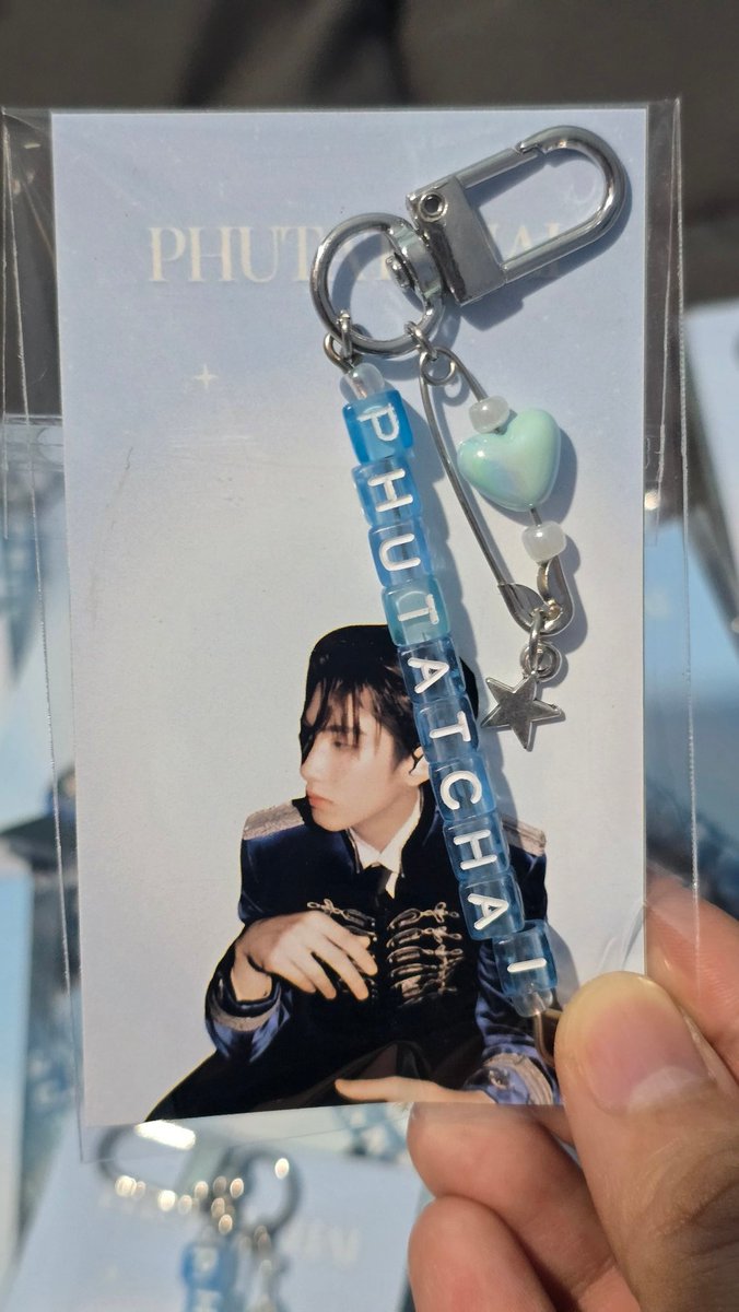 XriKli94786's tweet photo. ใครที่ไปงาน GOTCHAPOP มารับได้น๊าาา
Give Away ของภูภู🤏🩵
#GOTCHAPOP3
#BUSbecauseofyouishine
#PHUTATCHAI https://t.co/yvcs1K7Jdv