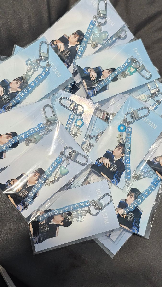 XriKli94786's tweet photo. ใครที่ไปงาน GOTCHAPOP มารับได้น๊าาา
Give Away ของภูภู🤏🩵
#GOTCHAPOP3
#BUSbecauseofyouishine
#PHUTATCHAI https://t.co/yvcs1K7Jdv