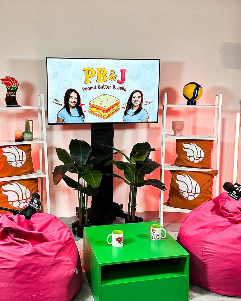 QueenJGOfficial's tweet photo. Jema Galanza IG/FB Post 5/23 —-

#AskJella Part 2 and uploaded na yan sa @pb.jella podcast on Spotify and Jema’s Youtube today! 

Kaya ba natin ulit i #1 podcast ang ating latest episode? Game? 

Tara! If we reach our Top 1 goal by Sunday, May 25— we will do a giveaway!

Giveaway Alert ‼️
Goal: #AskJella Part 2 as Top 1 podcast on Spotify by Sunday

• If we reach this goal, we select 5 winners of tickets to the June 1 CHARITY GIG event. 

just comment your fave part of the episode & why on Jema’s IG/FB Post 🙂

Ganun lang kasimple may chance na kayo makasama sa bonding natin na may kantahan, kwentuhan, at marami pang matutulungan na pets sa ating chosen pet shelter beneficiaries. 

Let’s go, fam! 💗🫶🏼