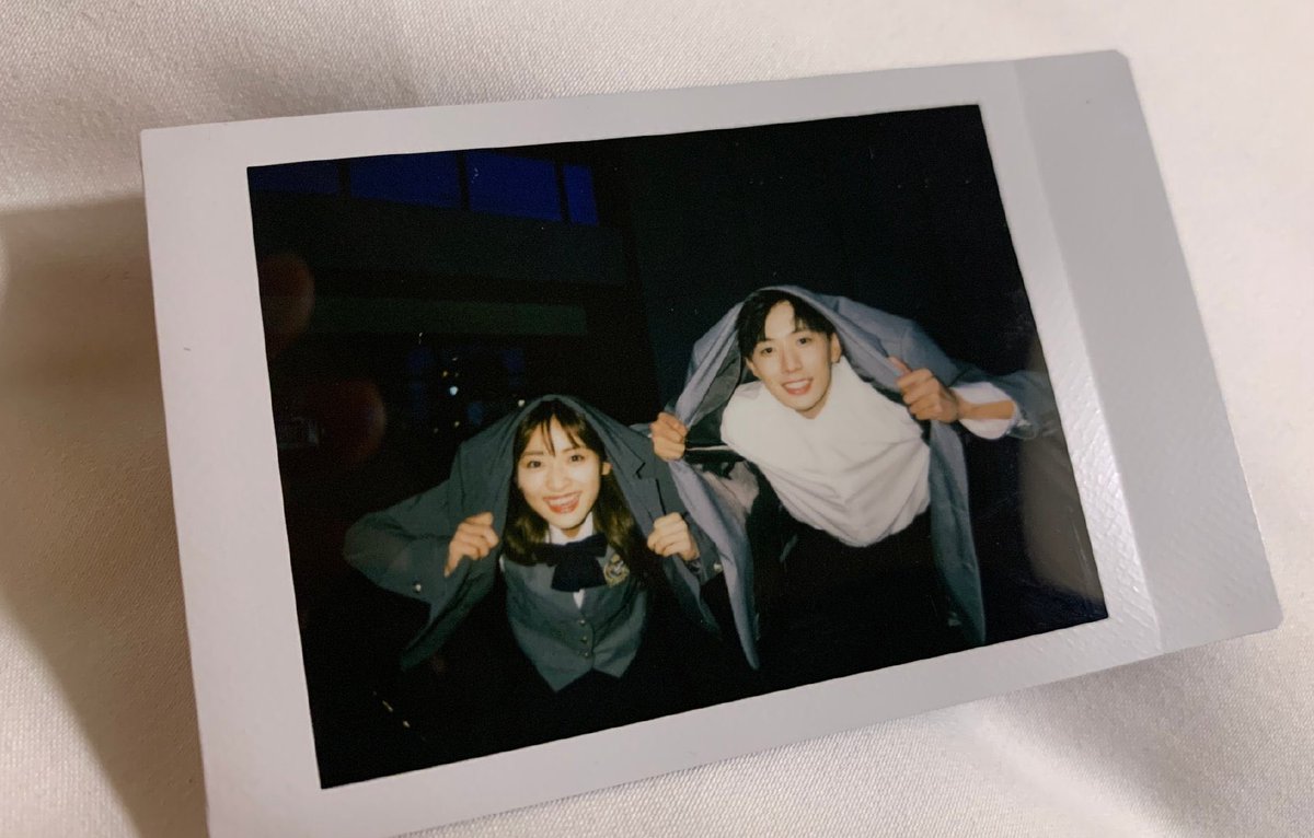 Mayte01474277's tweet photo. #ShenYue #沈月 en Weibo
“Bienvenido, galería de fotos Polaroid”
#ComicBang #Dyshen #DiYue #Yuedi 💜💜💜💛💛💛 https://t.co/f1AV59suVg