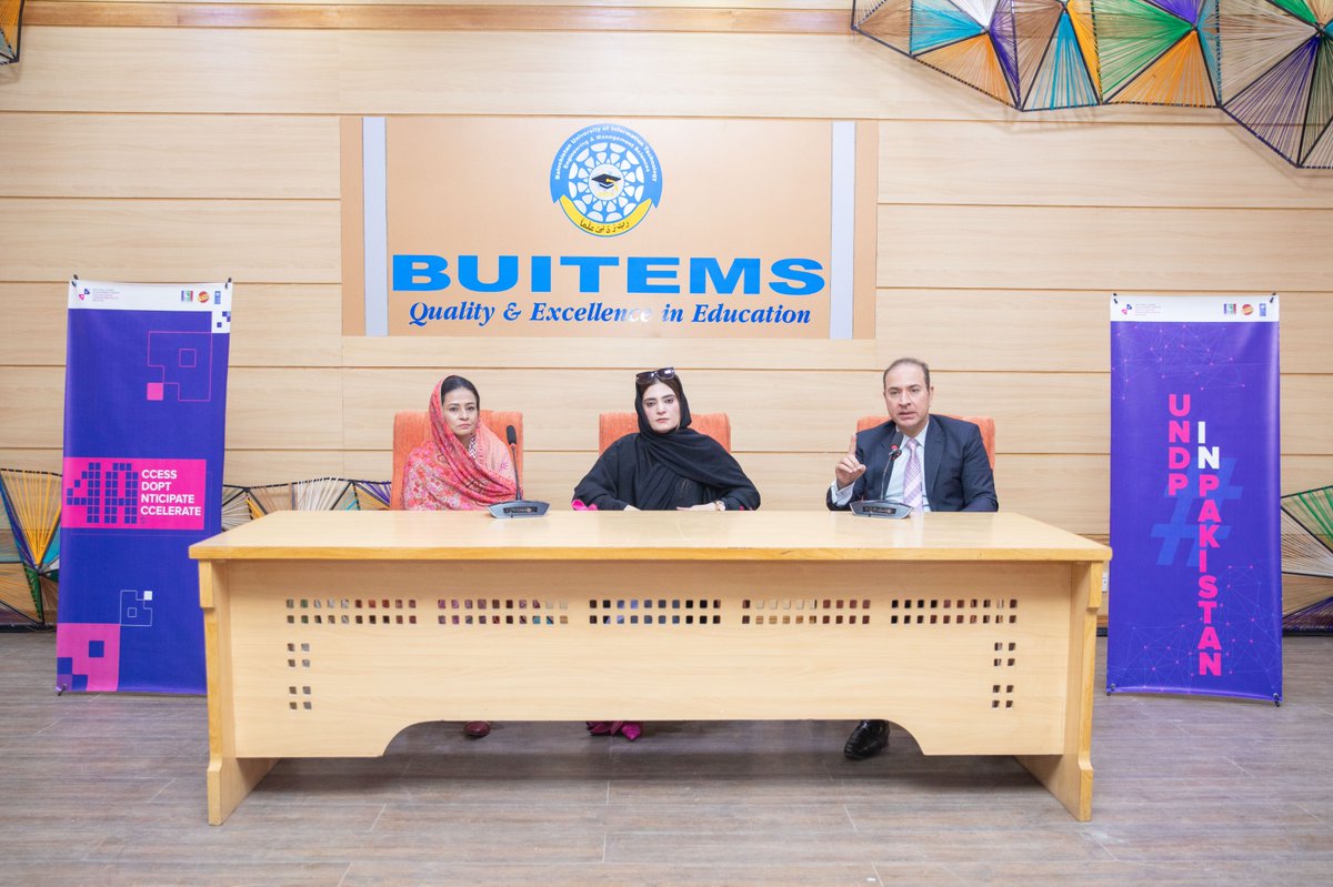 UNDP_Pakistan's tweet image. At the #PKNHDR2024 Quetta launch, four inspiring enterprises took the stage for Digi Talks: 🎥 Zainab Younas spotlighted untold stories through film, 💬 @jazzpk’s @fatimashuja emphasized inclusive digital experiences, 🧵 Imran Khan Hara’s Baloch Traditional Shop empowers artisans…