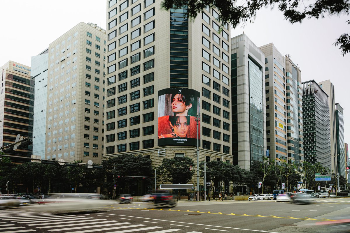 pledis_17's tweet photo. '𝐇𝐀𝐏𝐏𝐘 𝐁𝐔𝐑𝐒𝐓𝐃𝐀𝐘' takes over the world

📍Location
서울 강남구 삼성동 영동대로 513
서울 강남구 테헤란로 501
서울 중구 을지로 50

2025.05.26 6PM (KST) / 5AM (ET)

#SEVENTEEN #세븐틴
#HAPPY_BURSTDAY
#SVT_THUNDER https://t.co/XV6ApQLann