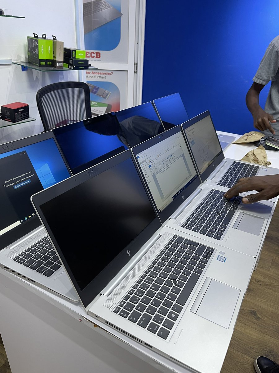 We just restocked Hp Elitebook 830 8th gen core i5 

↔️Memory 16gb ram
↔️Storage 512gb ssd
↔️Speed upto 3.85ghz
↔️Screen size 13.5 FHD

KSH.32,000

📞0717040531
Iconic Business Plaza 3rd Floor, Moi Avenue, Nairobi.

We do countrywide deliveries ✅

ecbtechkenya.com