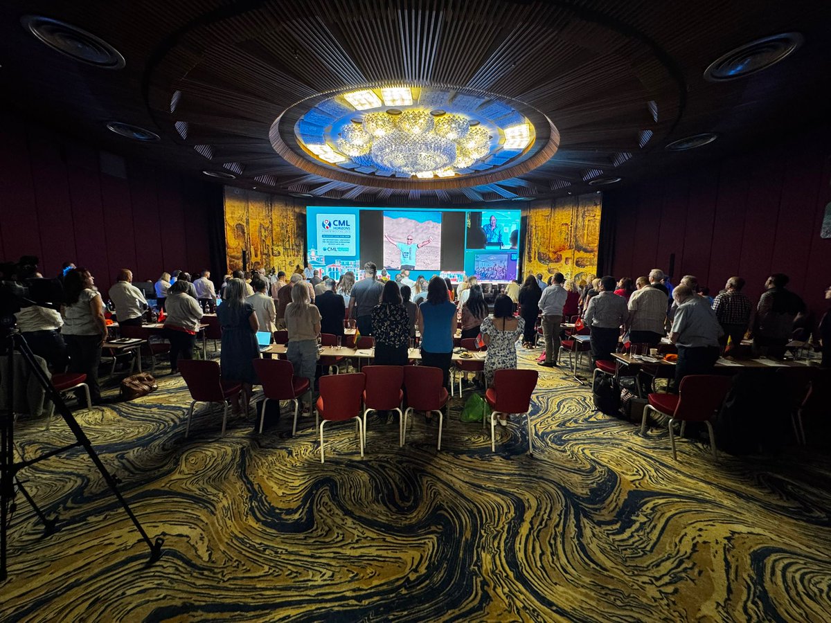 cmlnet's tweet photo. 🎤 Kicking off #CMLHZ25 with a warm and heartfelt welcome from Adriana Covaciu, who greeted us in beautiful Bucharest 🇷🇴.

We then heard inspiring opening remarks from Rod Padua, followed by a touching minute of silence led by Giora Sharf, in memory of those we’ve lost in the CML community. 🕯️

The session continued with a comprehensive CML Advocates Network update from Denis Costello, setting the stage for an impactful weekend ahead.

#CMLHZ25 #PatientAdvocacy
