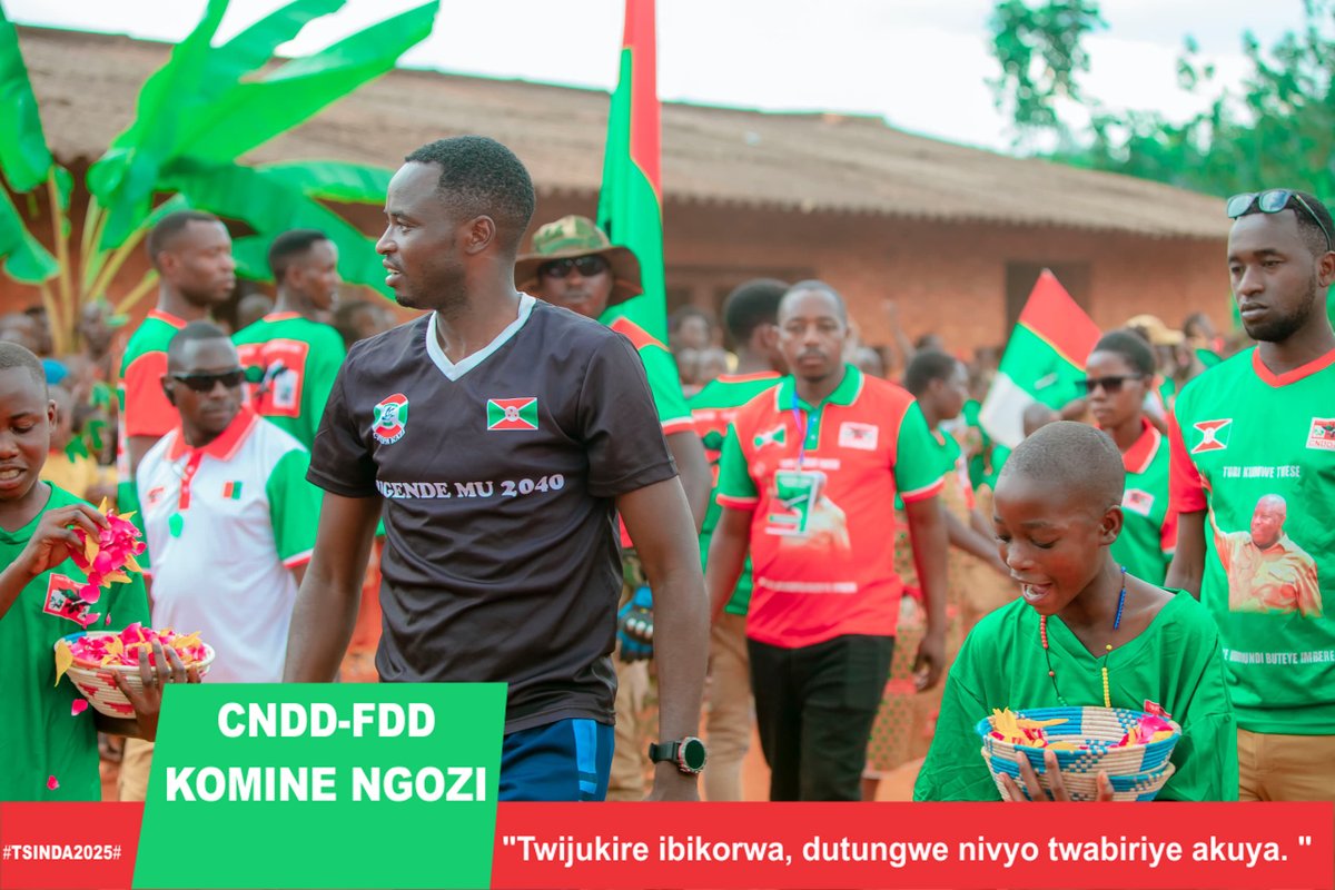 IrYvan_Manager's tweet photo. Ubuserukizi bw' Umugambwe @CnddFdd muri @CommuneNgozi ibikorwa vy' imyiyamamazo vyakorewe muri zone #Rwabiriro ku mitumba ya #Cahi, #Butaganda, #Burenza, #Kabataha na #Rwabiriro. 1/n #Burundi @GeneralNeva @R_Ndikuriyo @Sankurunziz @DorianeMunezero @CnddFddButanyer @gamankurunziza https://t.co/invlmhn2nr