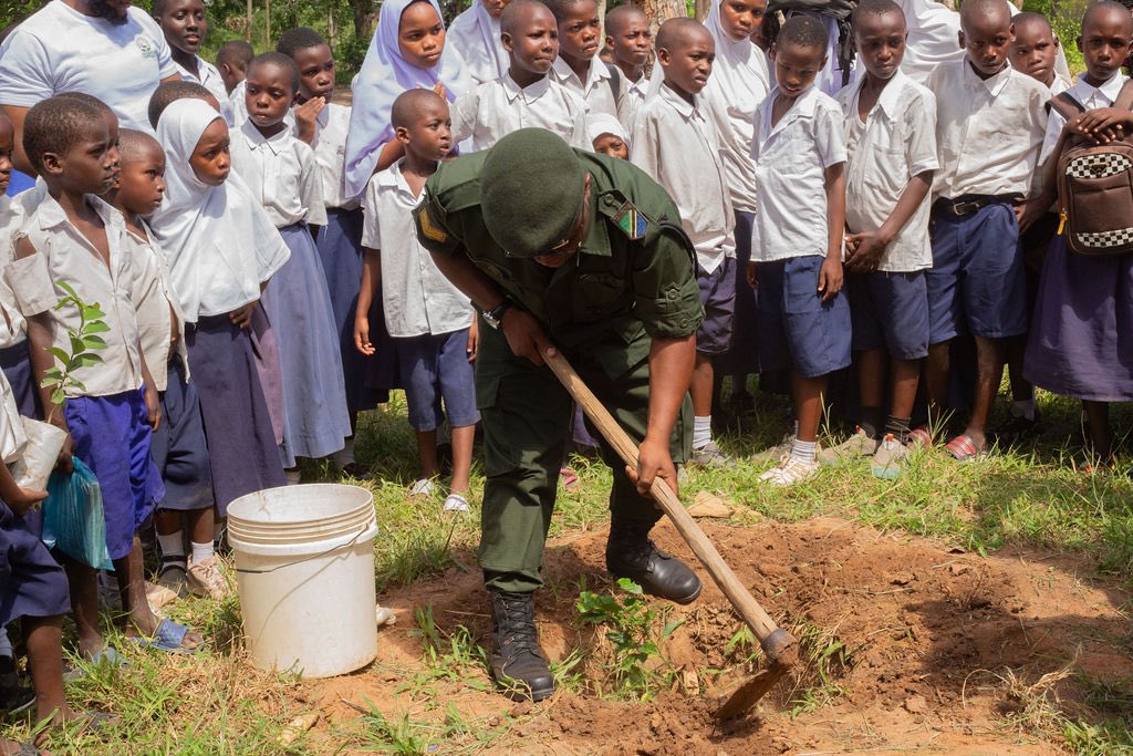gerf_tz's tweet photo. Yesterday, we launched Edu Green Project 2025 at Mkenge Primary School in Bagamoyo, a key step in our environmental conservation efforts. With @artintanzania, @atawas, and @tanzania_forest, we celebrated with community activities, tree planting and the formation of Mali Hai Club. https://t.co/pHOdGaEQKa