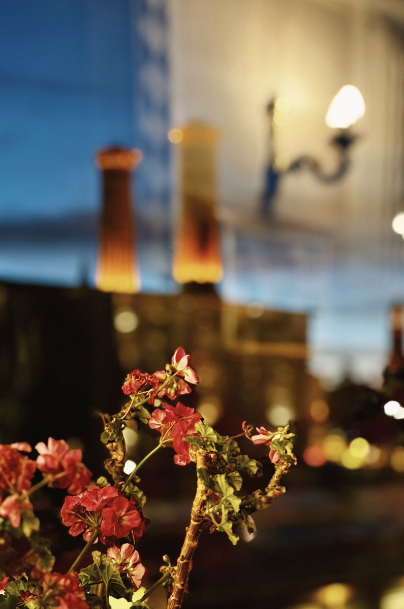 Cumadır çok salavat getirelim...

اللهم صل  على سيدنا محمد و على آل سيدنا محمد

Allahümme Salli Alâ Seyyidinâ
Muhammedin Ve Alâ Âli
Seyyidinâ Muhammed

| Çifte Minareli Medrese, Erzurum