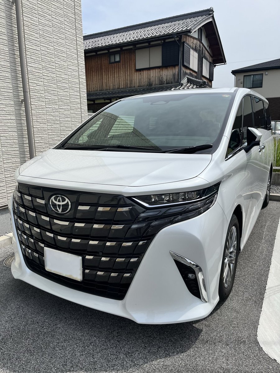 daiharri's tweet photo. 本日納車しました！
乗り心地最高です。
またハリアー同様、大事に乗っていきます🙌 https://t.co/oFFQFx548D
