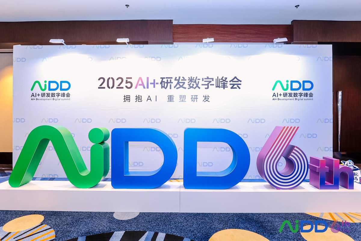 zhanghaili0610's tweet photo. Thrilled to have been part of AiDD 2025 in Shanghai! It was an absolute joy presenting "Building Ambient Agents with LangGraph". 🌟  

Loved sharing insights on HITL techniques powered by @langchain. Hope the session sparked ideas and offered  tips for your amazing projects! 💡 https://t.co/JAwqMNfvbl