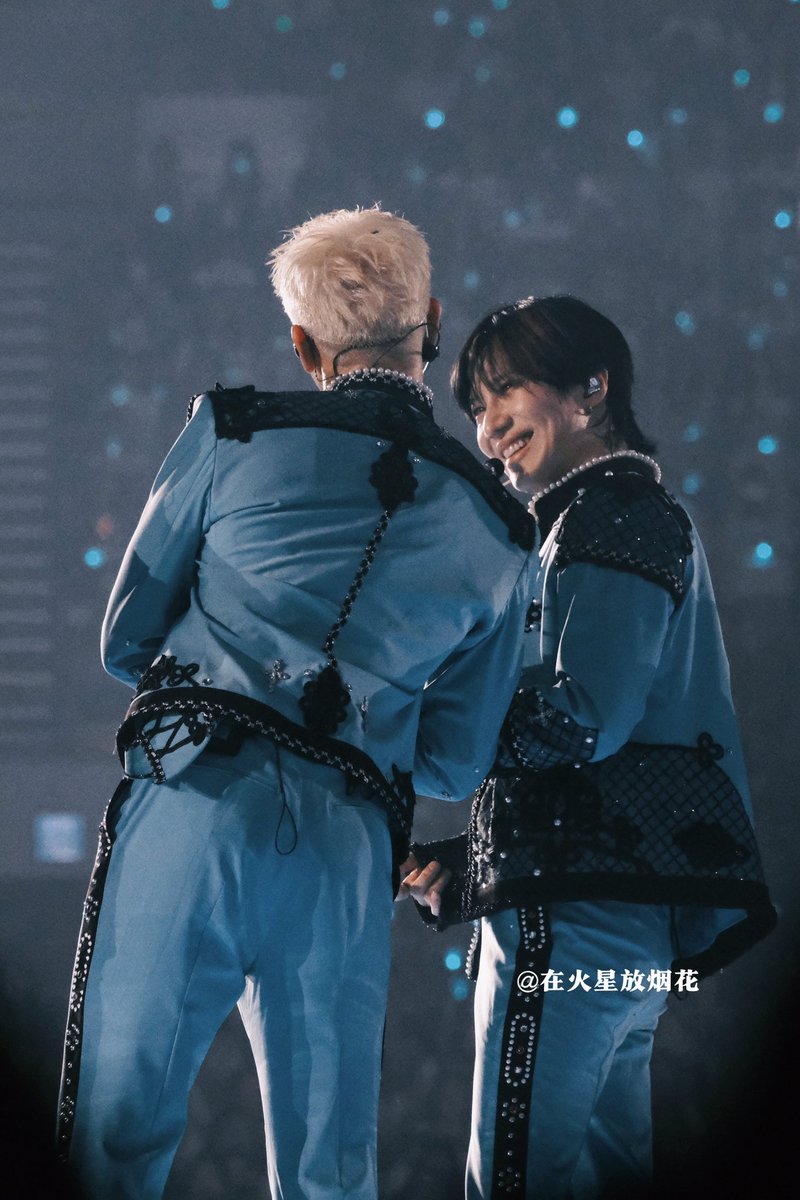 Zhang_H_X's tweet photo. 📷 2025/5/23
kiyo😘
#SHINee #샤이니 
#MINHO #민호 #Minho 
#TAEMIN #태민 #Taemin 
#SHINee_PoetlArtist
#2min #2MIN #투민 https://t.co/e1PgdoGa19