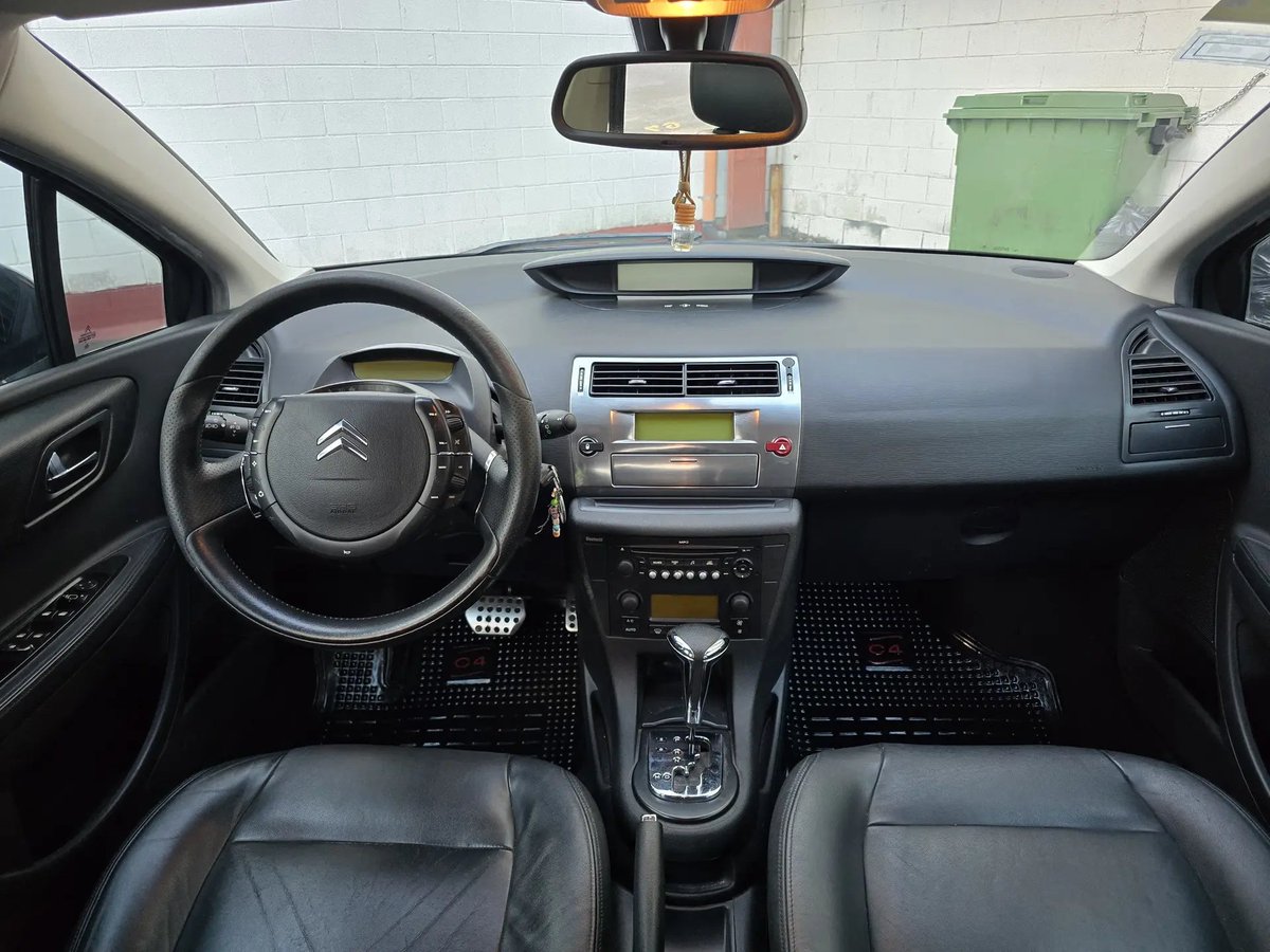 V6 Marketplace tweet media