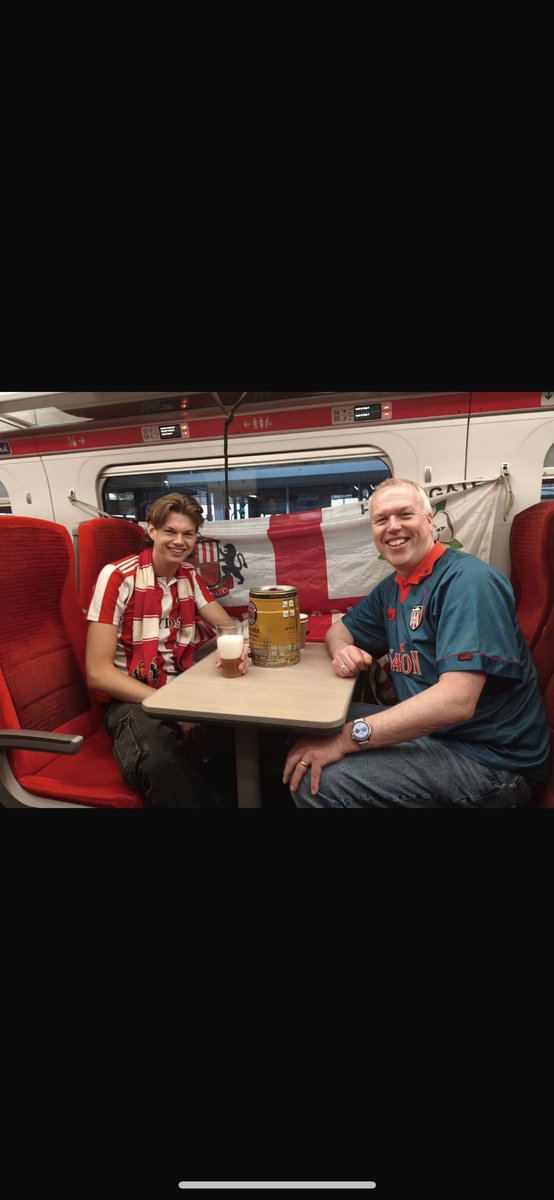 Wembley bound #safc <a href="/RokerReport/">Roker Report</a> <a href="/ALS_Fanzine/">A LOVE SUPREME</a>