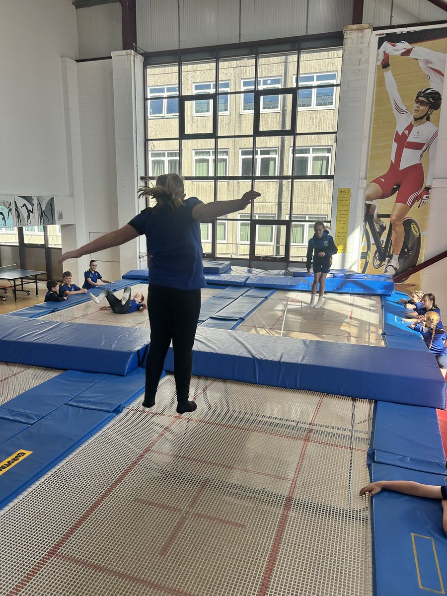 ValleyLAcademy's tweet photo. It was great to welcome the Year 5 students from @Waterprimary this morning for a trampolining taster session with Mr Mayoh. They all did amazingly well and it was pleasure to contribute to the wide range of activities they have done as part of their Sports Week 🌟 #WeAreStar https://t.co/X6MDVhTJzf
