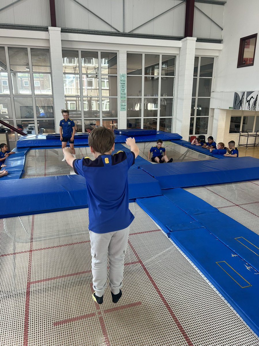 ValleyLAcademy's tweet photo. It was great to welcome the Year 5 students from @Waterprimary this morning for a trampolining taster session with Mr Mayoh. They all did amazingly well and it was pleasure to contribute to the wide range of activities they have done as part of their Sports Week 🌟 #WeAreStar https://t.co/X6MDVhTJzf