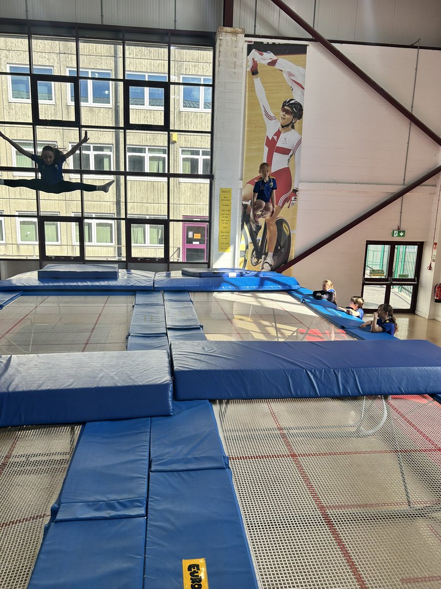 ValleyLAcademy's tweet photo. It was great to welcome the Year 5 students from @Waterprimary this morning for a trampolining taster session with Mr Mayoh. They all did amazingly well and it was pleasure to contribute to the wide range of activities they have done as part of their Sports Week 🌟 #WeAreStar https://t.co/X6MDVhTJzf