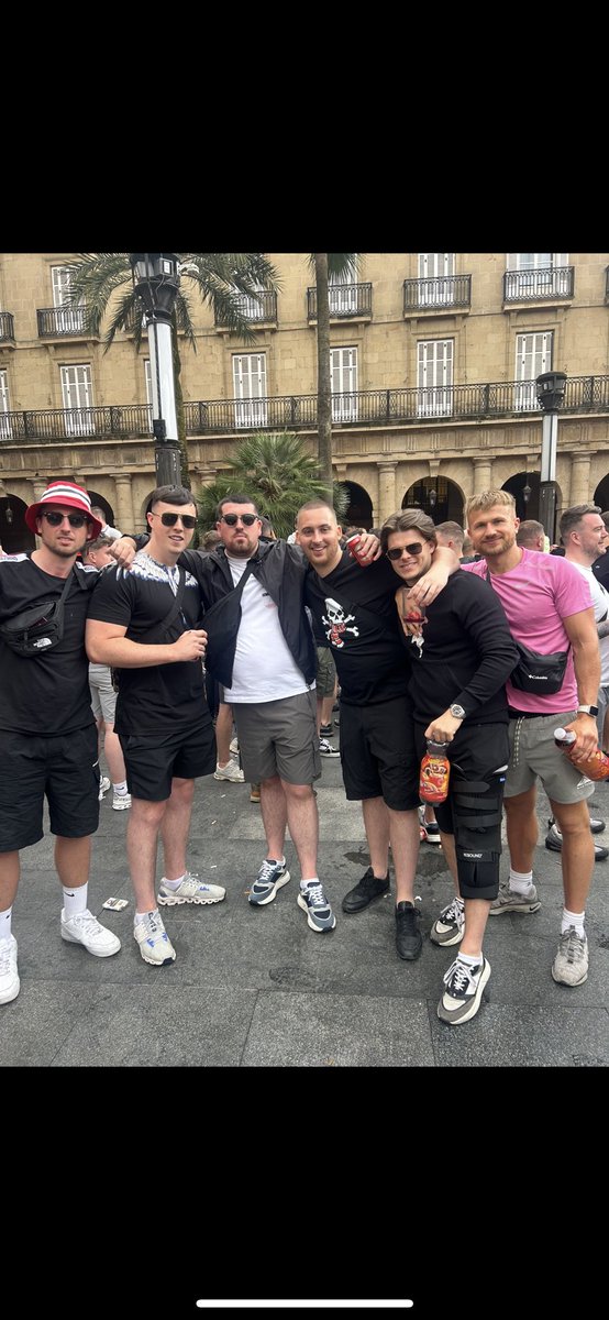 Jack11447's tweet photo. Mega trip regardless the result 🇾🇪 Europa Final https://t.co/qhHwOLcoWK
