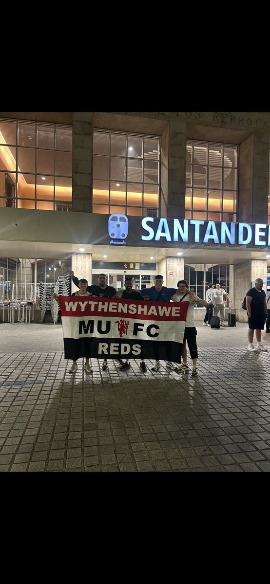 Jack11447's tweet photo. Mega trip regardless the result 🇾🇪 Europa Final https://t.co/qhHwOLcoWK