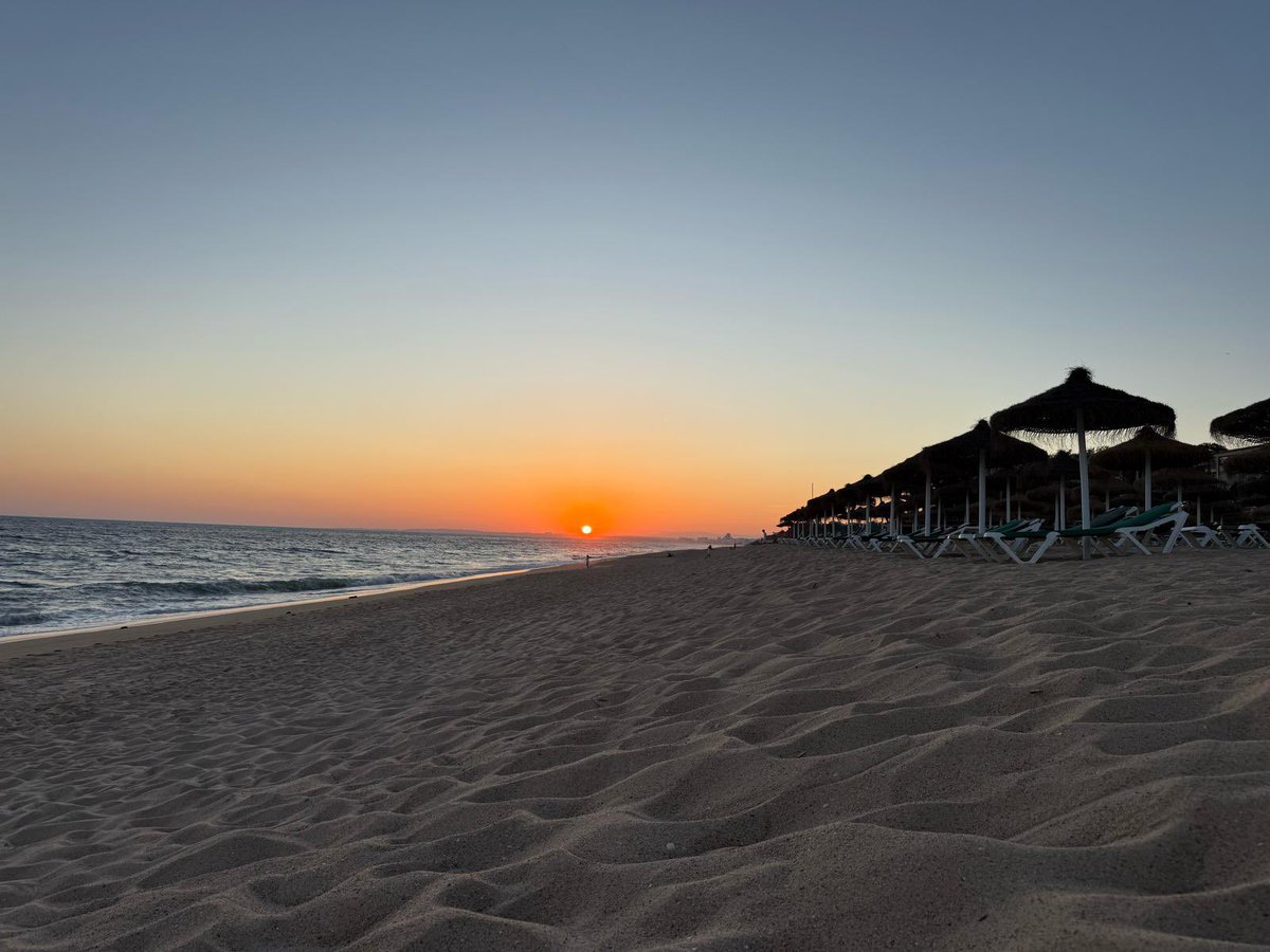 A perfect view for our groups final night 🏝️ 

#izzysalgarve #portugal #eventmanagement #events
