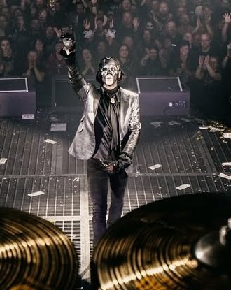 tobleronefudgie's tweet photo. He did it again.. the mic ghock... 😭😪
#tobiasforge #thebandghost #ghosttwt #papavperpetua #lachryma #skeleta #satanized #peacefield #umbra #excelsis #guidinglights #deprofundisborealis #cenotaph #missiliaamori #marksoftheevilone https://t.co/aPBjiIhTtl