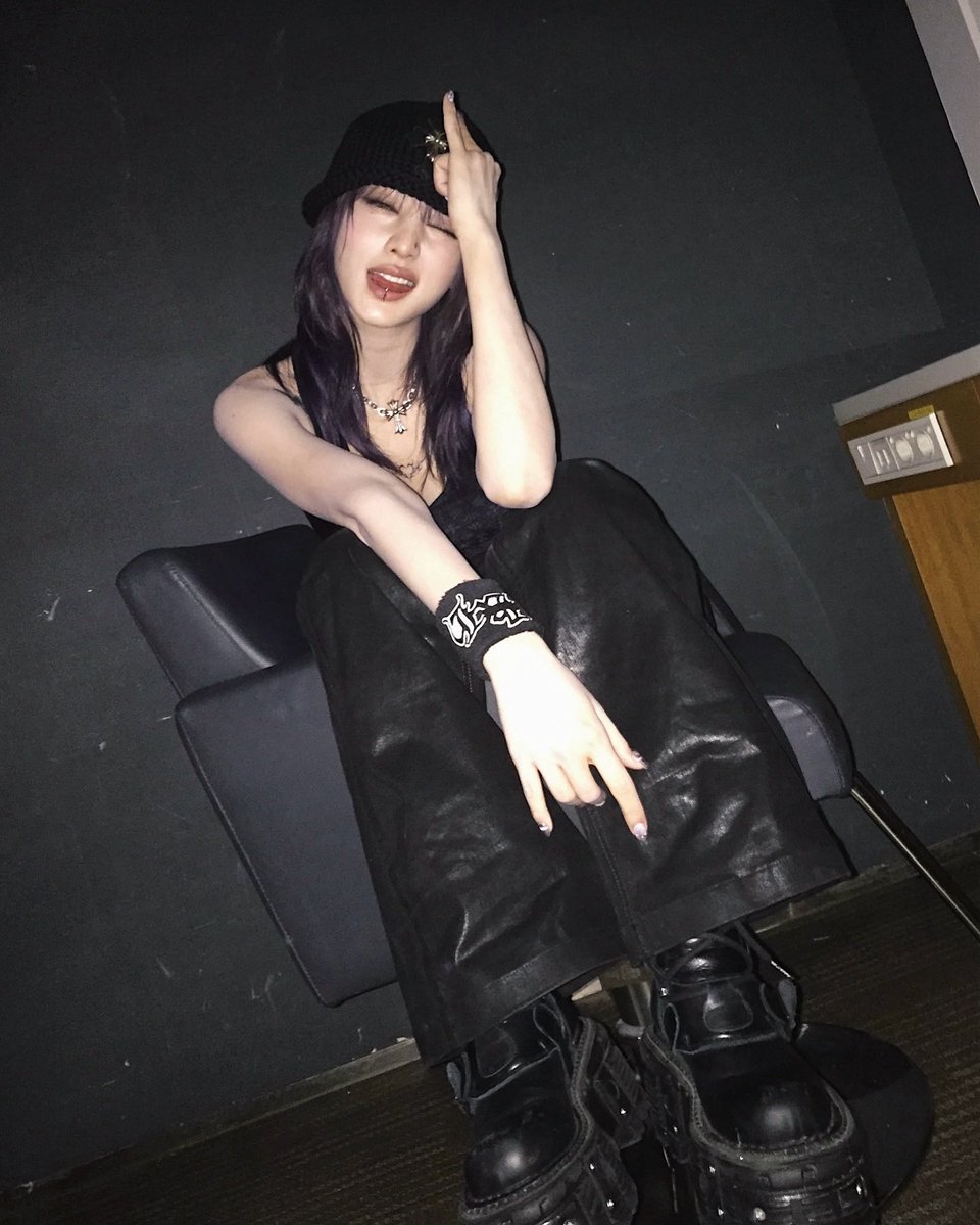 민니.mp4 tweet media