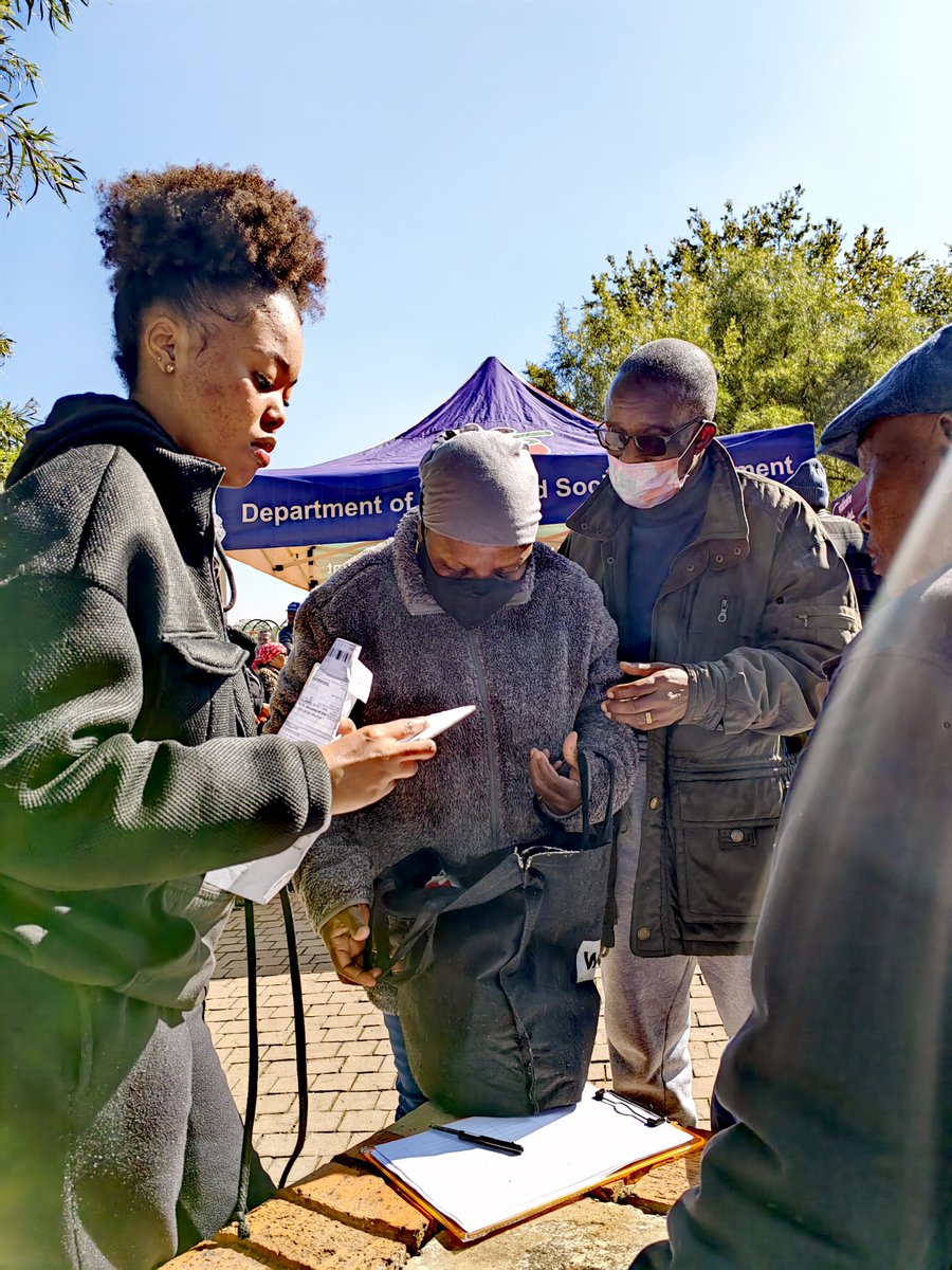 City_Ekurhuleni's tweet photo. We are bringing services closer to our people! At today's Finance Open Day at the Spruitview Recreational Park in #Spruitview, we have prioritised assisting our senior citizens with:
β
Siyakhokha registration
β
Indigent registration
β
Debt Rehabilitation https://t.co/9Id1pApcsB