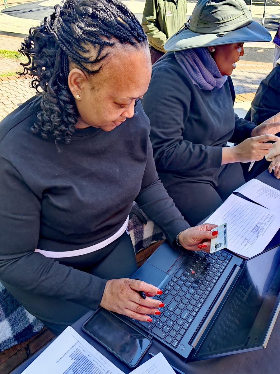 City_Ekurhuleni's tweet photo. We are bringing services closer to our people! At today's Finance Open Day at the Spruitview Recreational Park in #Spruitview, we have prioritised assisting our senior citizens with:
β
Siyakhokha registration
β
Indigent registration
β
Debt Rehabilitation https://t.co/9Id1pApcsB