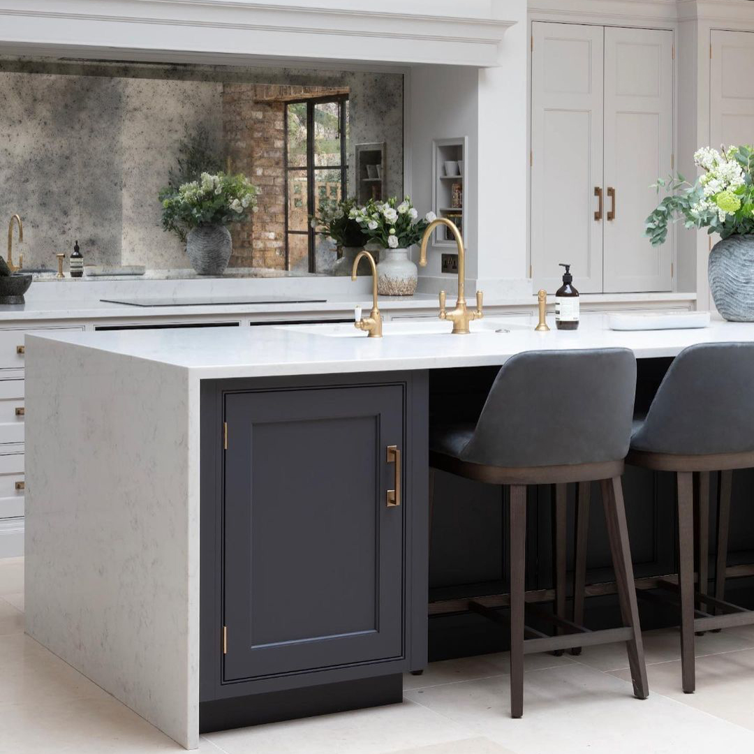 The subtle veining of CRL Quartz Verona adds just the right amount of texture while keeping things clean and classic. Whether you're cooking, hosting, or simply sipping coffee on the worktop, this surface is designed to impress.

#QuartzWorktops #Countertops #KitchenSurface
