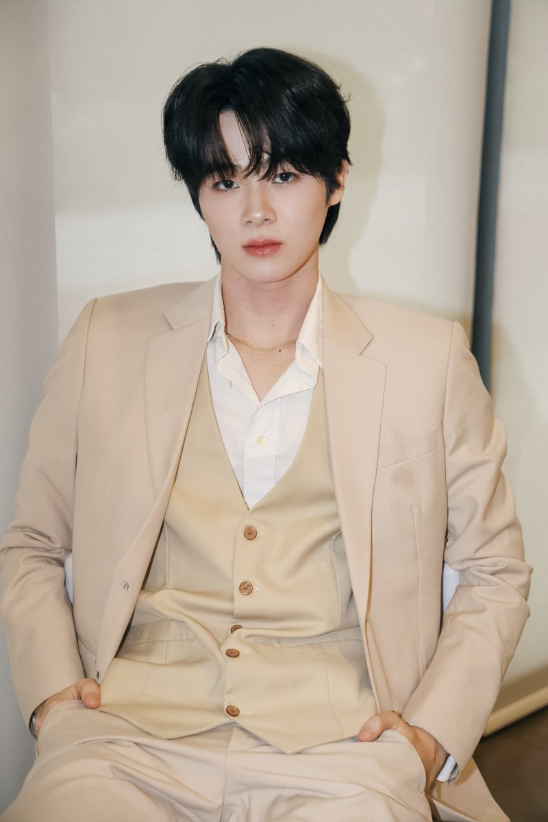 bomm_u's tweet photo. คิดว่าตัวเองเป็นคนตลก แต่พอมองกระจก อ๊ะอ๊าว.... 
#9entXReset
#9entertainAwards2025 
#Bommu https://t.co/OT9UOomAqn