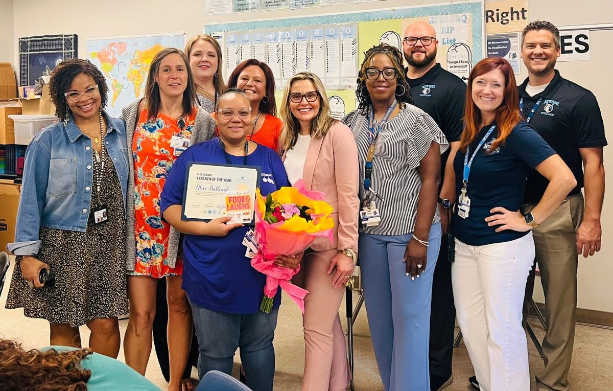 Newsome High School (@hcpsnewsomehs) on Twitter photo 🎉 Congratulations to Alice Rutland, the 1st annual HCPS Science Teacher of the Year! 🌟 Her dedication to NHS and HCPS is truly remarkable, always going above and beyond for her students. 🎉 Congratulations to Alice Rutland, the 1st annual HCPS Science Teacher of the Year! 🌟 Her dedication to NHS and HCPS is truly remarkable, always going above and beyond for her students.
