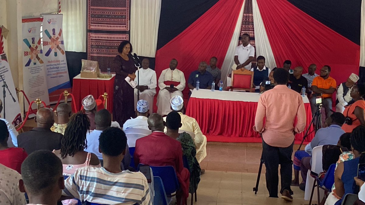 KammySaralyne's tweet photo. Let’s stop over-relying on the government.
Parents must strive to meet their children’s basic needs, creating stability and comfort that allows them to thrive.
#Faith4Change #FaithAction #ShiftingNorms
@FaithtoActionet
@kilifi_youth
@Youth_Dare
@SUPKEM1 https://t.co/bophOUCgTu