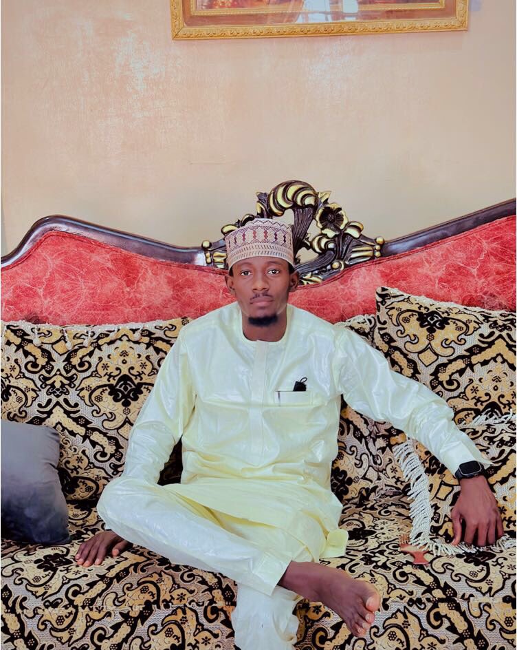 farooqmalamie's tweet photo. Half of disbelief in Allah in the world is caused by people who make religion look ugly due to their bad conduct and ignorance. Al-ghazali.
JUMMA’AT MUBARAK ❤️ https://t.co/lsXmU1Rj8c